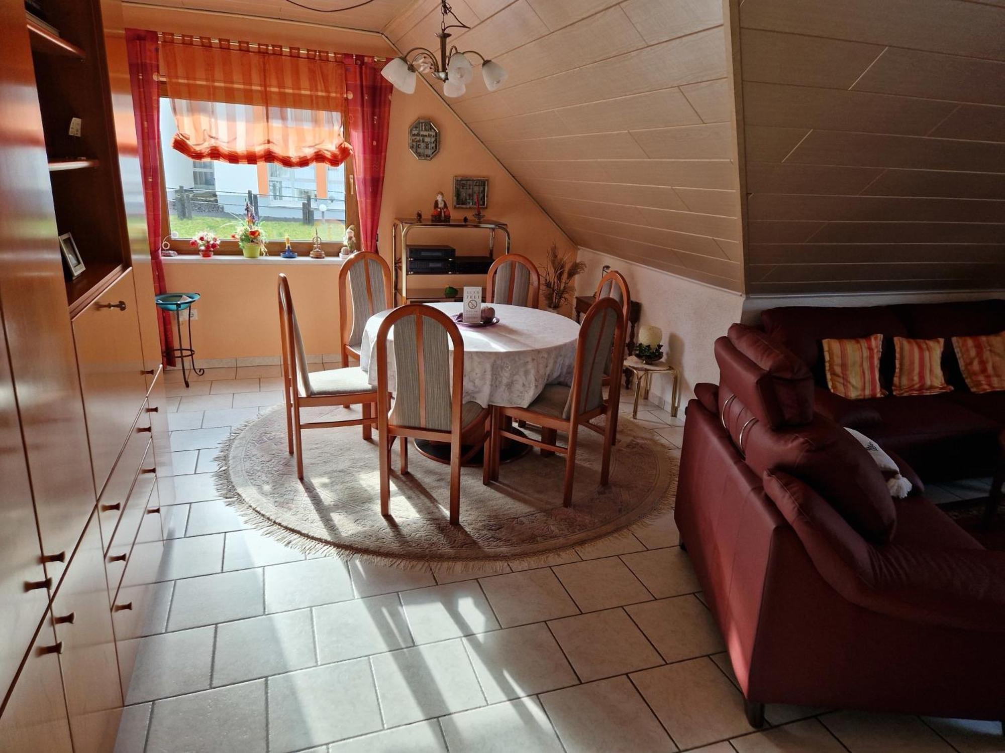 Casa Ulla Am Hallenbad Haiger Buitenkant foto